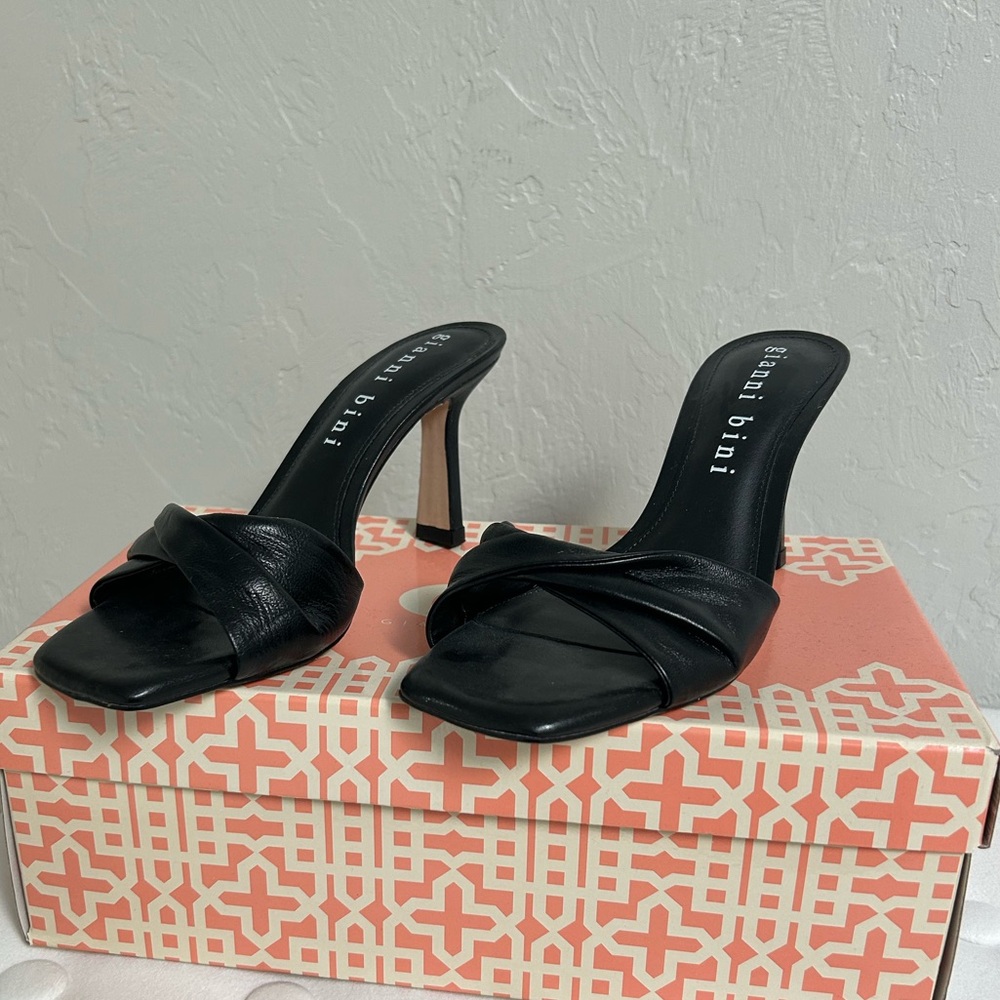 Gianni bini heeled sandals